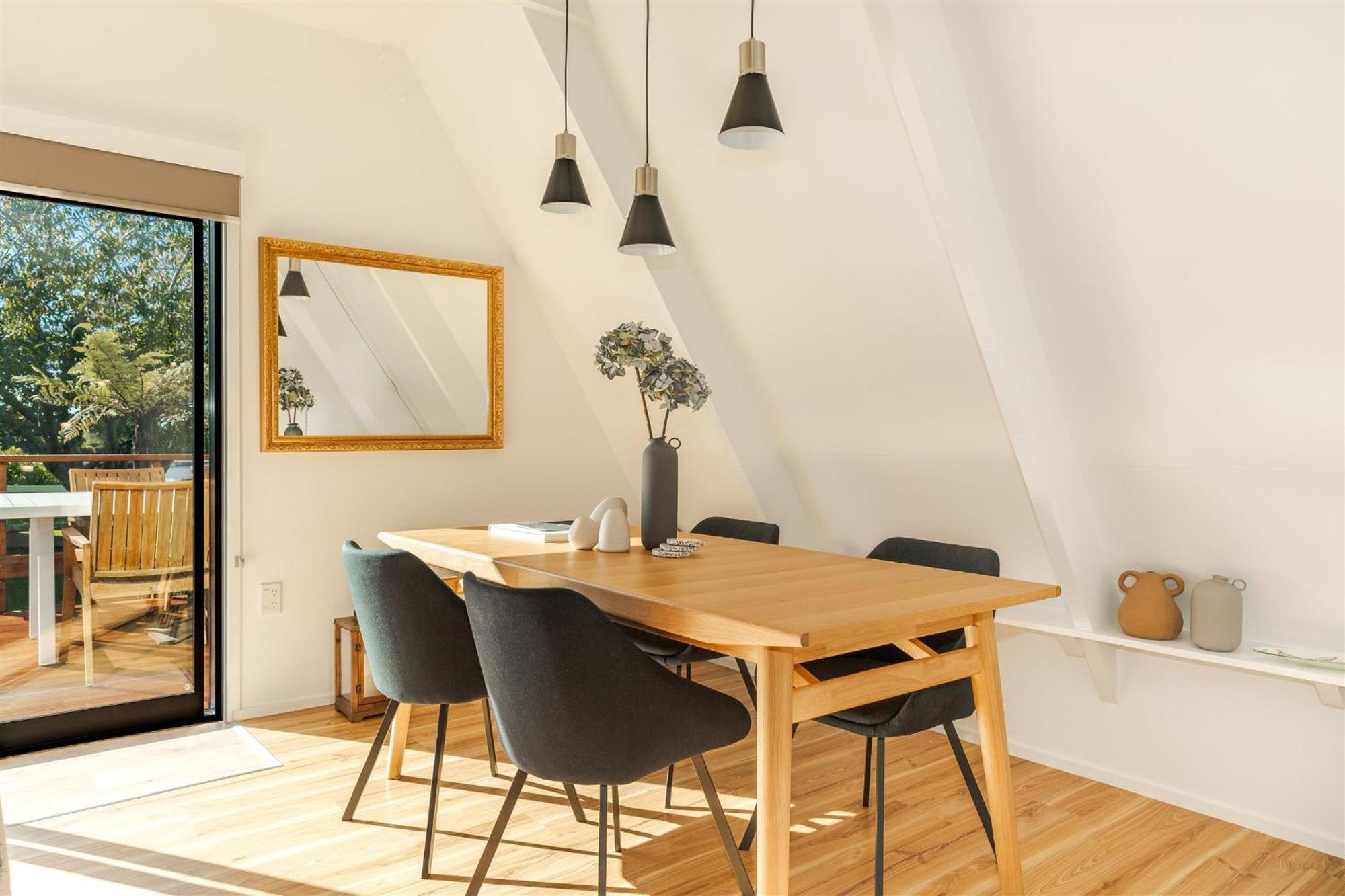 Вилла Waterfront Living Redefined Уэстпорт Экстерьер фото